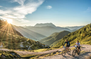 Mounainbiker in den Kitzbueheler Alpen